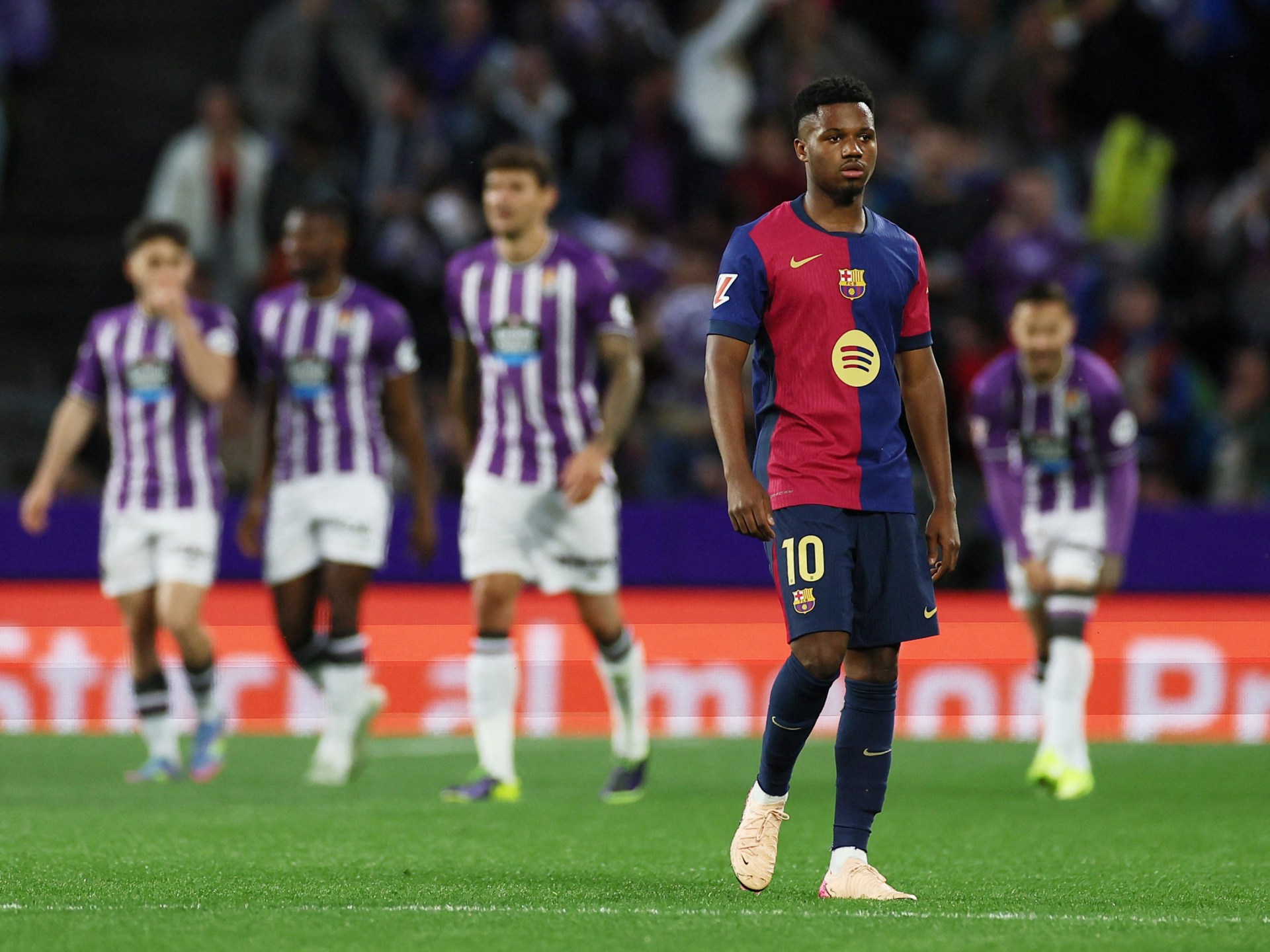 عرض فرنسي يقرب فاتي من الرحيل عن برشلونة