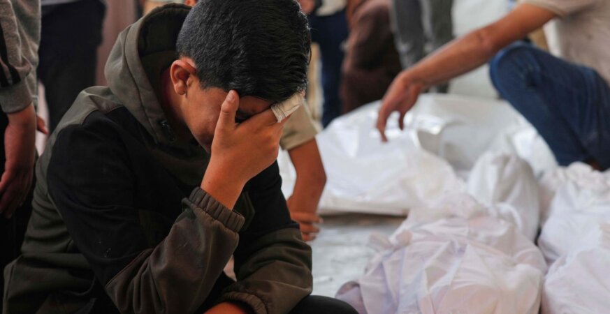 60 شهيدا بغزة منذ فجر الأربعاء ونسف وتدمير بجنوب القطاع