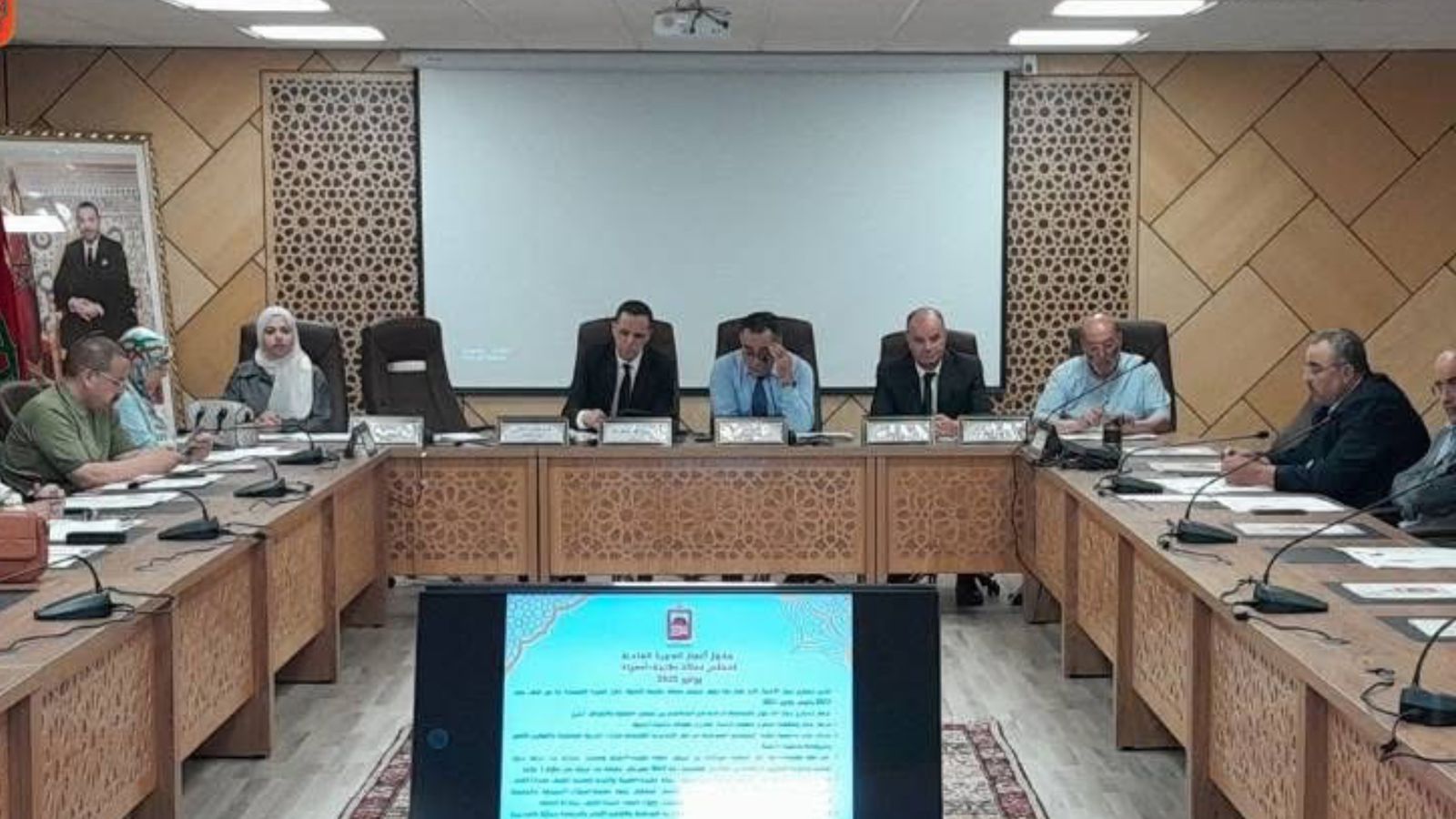 مجلس عمالة طنجة يُقيل عضواً بسبب "الغياب".. والرئيس يترقب استئناف محاكمته في "جرائم الأموال"