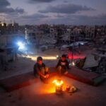 الاحتلال يعتقل والد وشقيق أحد منفذي عملية القدس