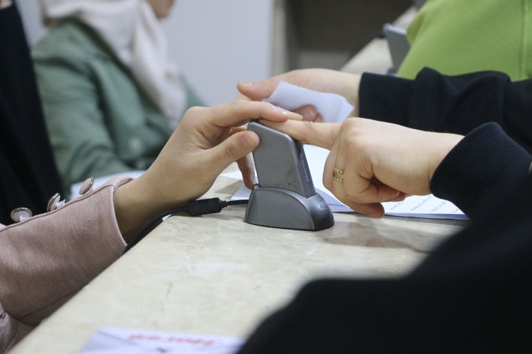 تم رفع رواتب الموظفين بنسبة 200 بالمية(نيوز عربي)