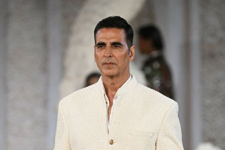 Bollywood actor Akshay Kumar presents a creation by designer Falguni Shane Peacock during India Couture Week in New Delhi on July 25, 2025. (Photo by Money SHARMA / AFP) / IMAGE RESTRICTED TO EDITORIAL USE - STRICTLY NO COMMERCIAL USE -- (Photo by MONEY SHARMA/AFP via Getty Images)