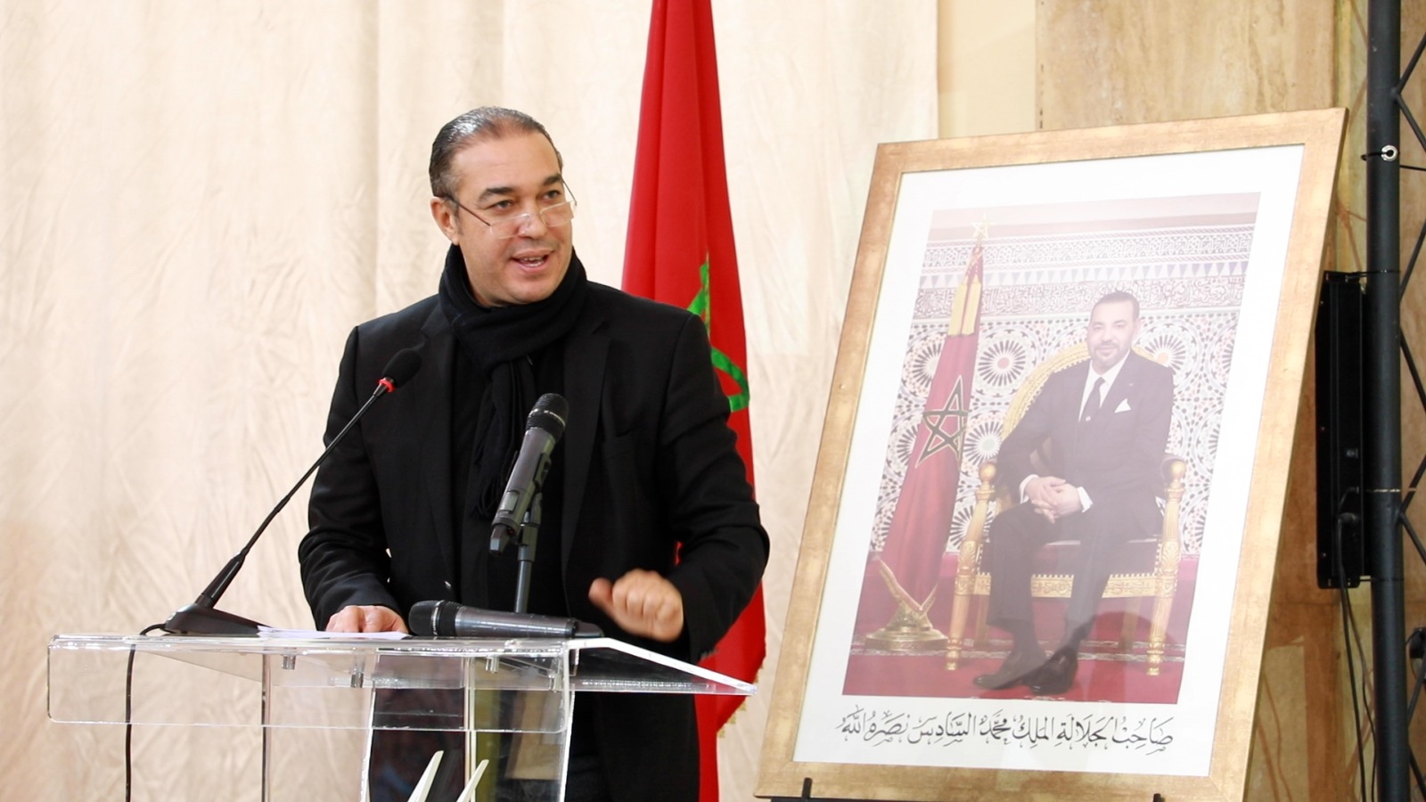 أوزين: المغاربة لا يريدون طائرات للإسعاف بل مستشفيات في مناطقهم - العمق المغربي