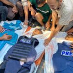 منهم لميس الحديدي.. بدء توافد الحضور لتقديم العزاء في أرملة سيد مكاوي