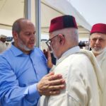 تغير المناخ يحول أنهار ألاسكا إلى اللون البرتقالي