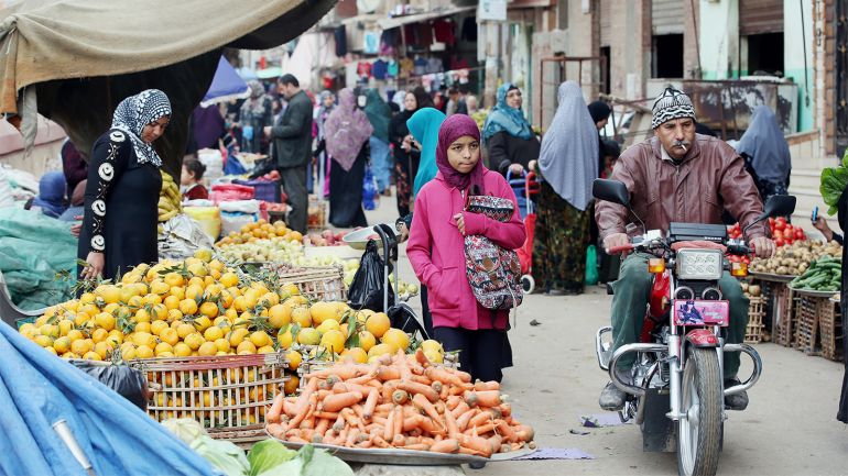 محدودو الدخل أكثر المتضررين.. الحكومة المصرية ترفع أسعار الكهرباء