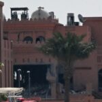 ملخص الحلقة الأولى من «ولي العهد» التركي.. مفاجأة تتكشف خيوطها داخل عائلة كارسل عن الوريث البديل