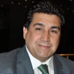حليف ترامب لاري إليسون ونجله يخططان لبناء إمبراطورية إعلامية
