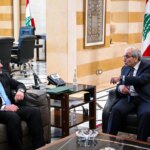 ماكرون يعيد تكليف لوكورنو بتشكيل حكومة جديدة